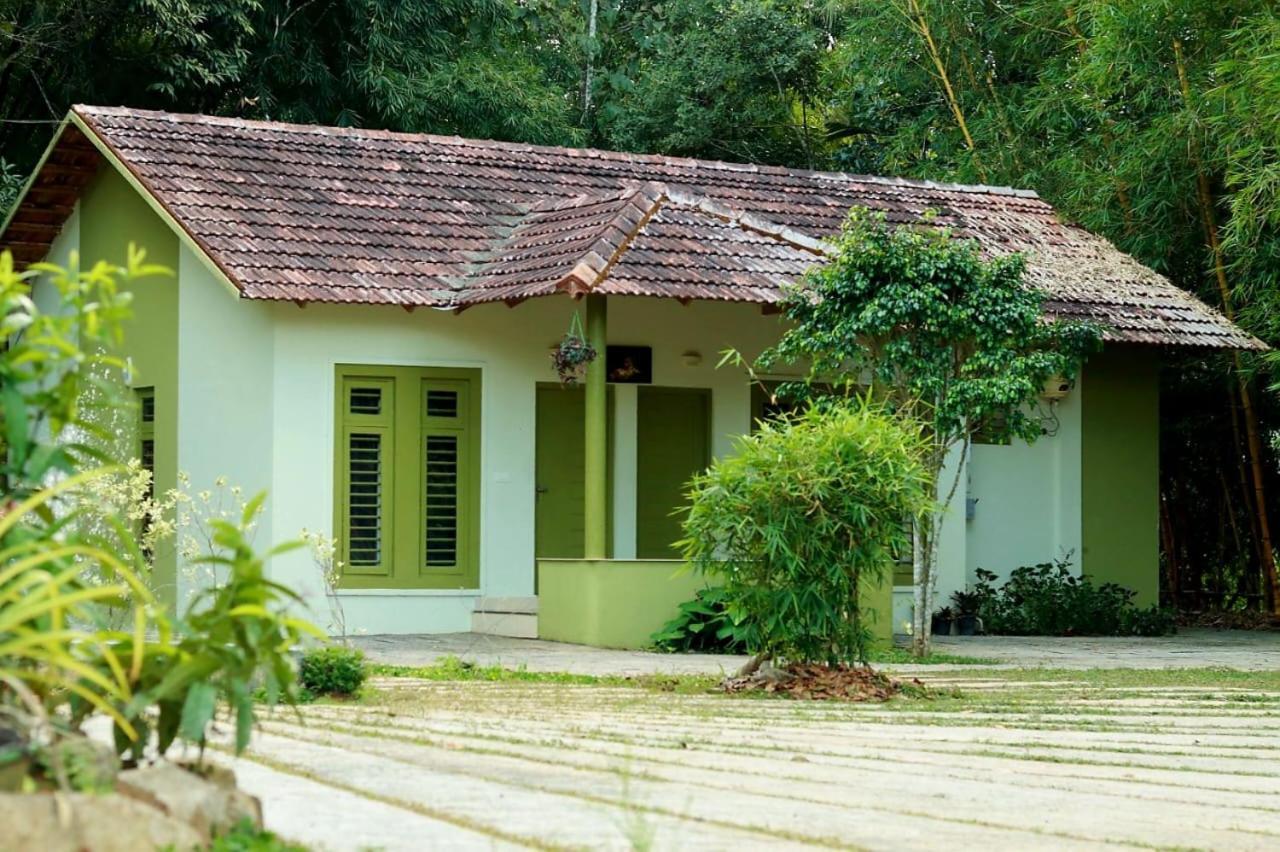 Ayurnest Pool Resort Wayanad Batheri المظهر الخارجي الصورة